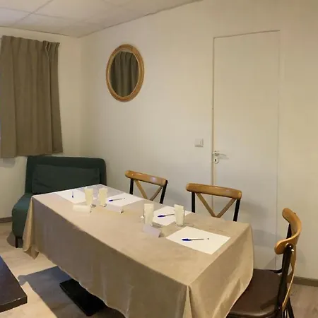 Hotel Contact Marseille Aubagne